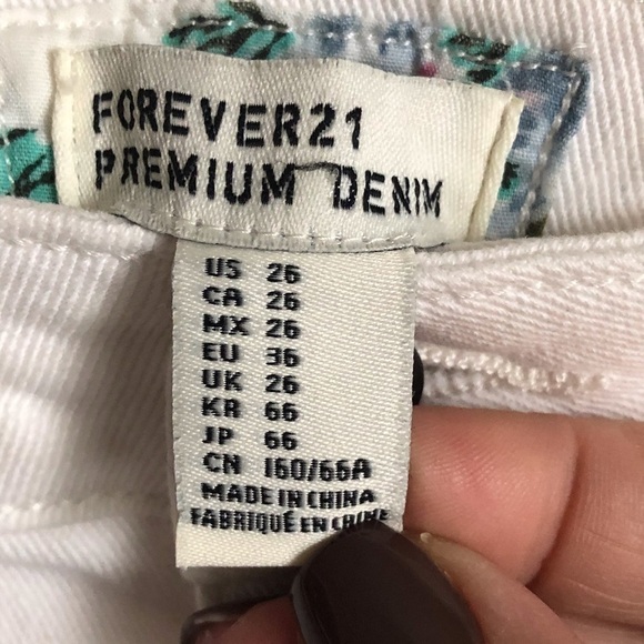 Forever 21 White Jean Shorts - Picture 4 of 7